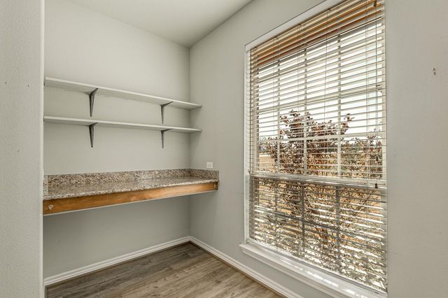 11 Heritage Oak Drive, Huntsville, TX 77320