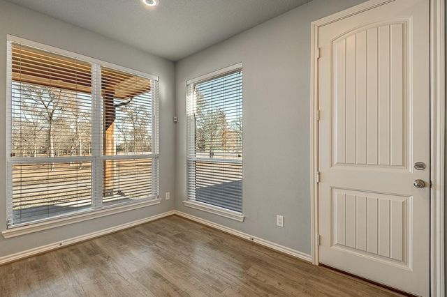 11 Heritage Oak Drive, Huntsville, TX 77320