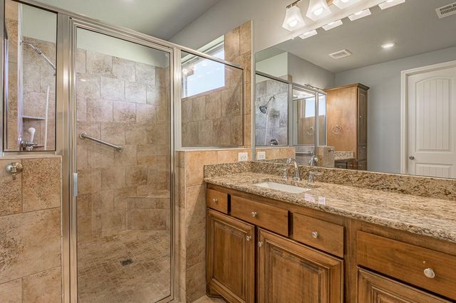 11 Heritage Oak Drive, Huntsville, TX 77320