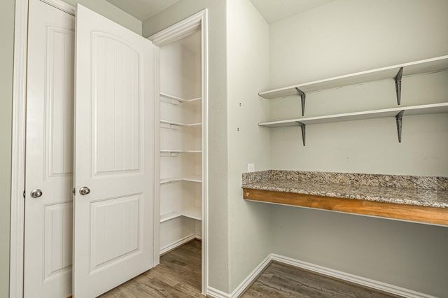 11 Heritage Oak Drive, Huntsville, TX 77320