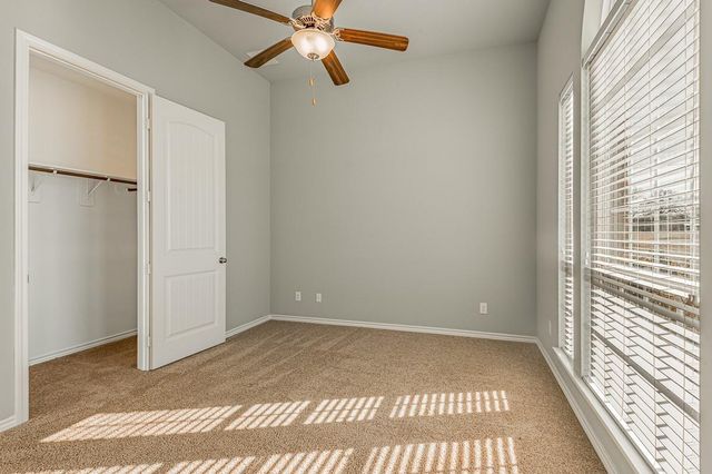 11 Heritage Oak Drive, Huntsville, TX 77320