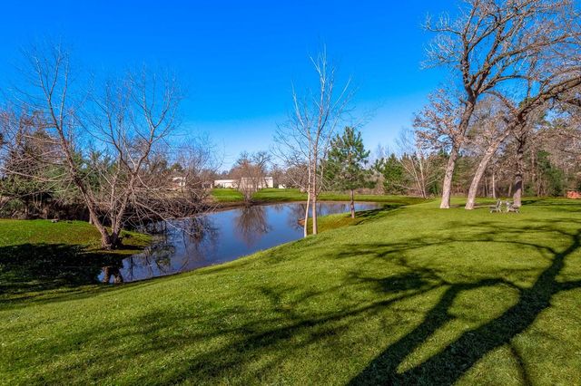 11 Heritage Oak Drive, Huntsville, TX 77320