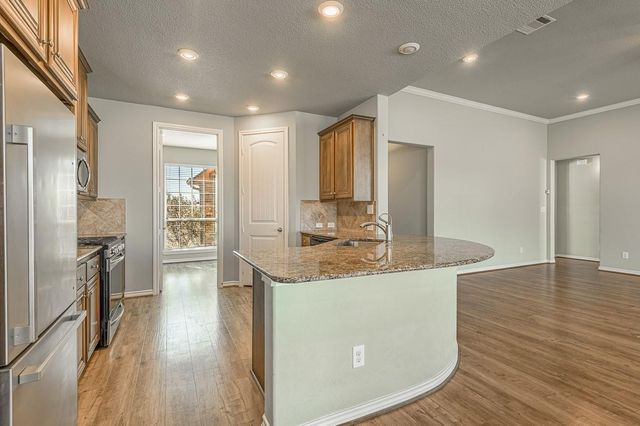 11 Heritage Oak Drive, Huntsville, TX 77320