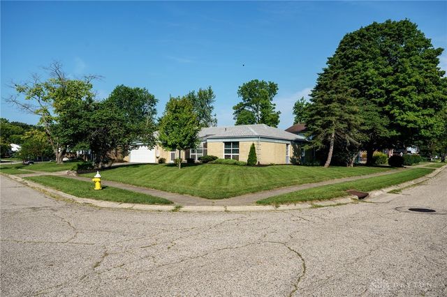 4993 Sweetbirch Drive, Dayton, OH 45424
