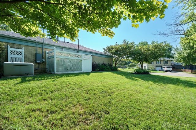 4993 Sweetbirch Drive, Dayton, OH 45424