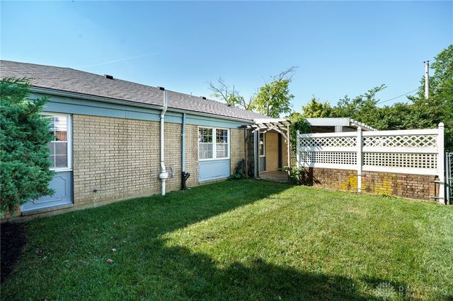 4993 Sweetbirch Drive, Dayton, OH 45424