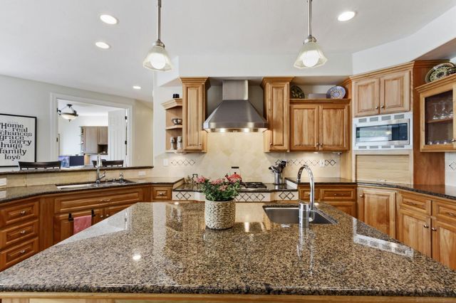 531 Carthage Ct, Granite Bay, CA 95746