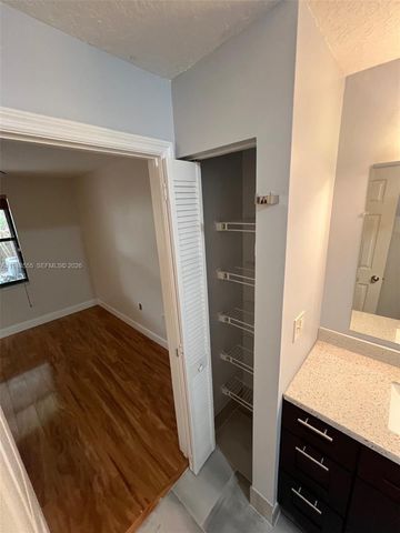 252 City View Dr 252, Fort Lauderdale, FL 33311