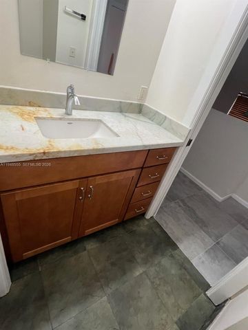 252 City View Dr 252, Fort Lauderdale, FL 33311