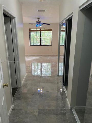 252 City View Dr 252, Fort Lauderdale, FL 33311