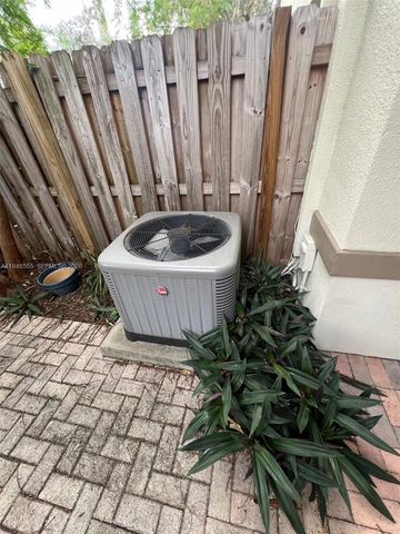 252 City View Dr 252, Fort Lauderdale, FL 33311