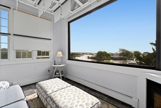41 Hayward Rd, Barnstable, MA 02632