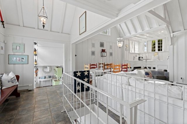41 Hayward Rd, Barnstable, MA 02632