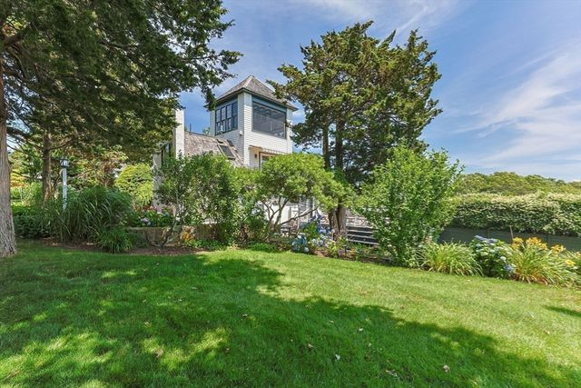 41 Hayward Rd, Barnstable, MA 02632