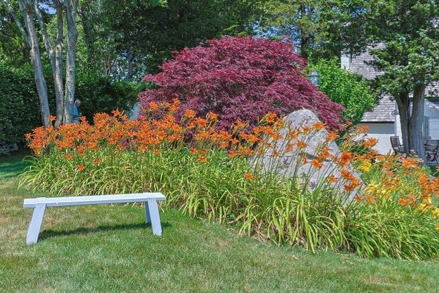 41 Hayward Rd, Barnstable, MA 02632