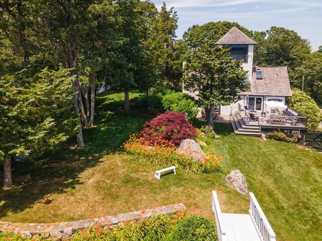 41 Hayward Rd, Barnstable, MA 02632