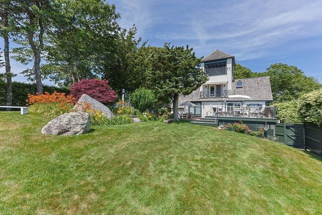 41 Hayward Rd, Barnstable, MA 02632