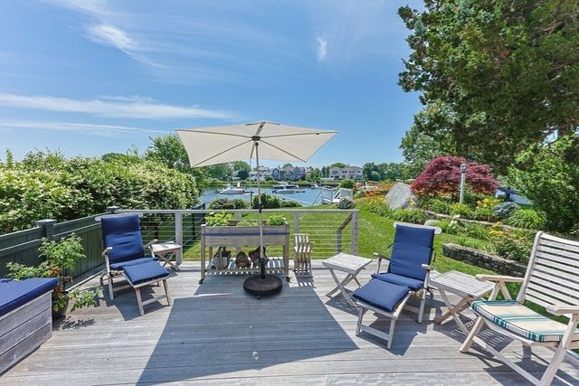 41 Hayward Rd, Barnstable, MA 02632