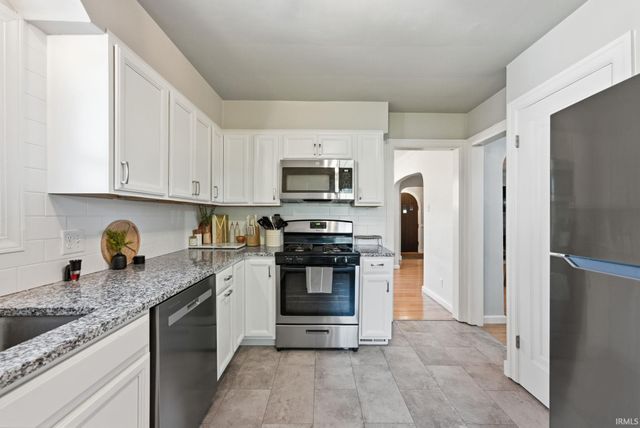 3423 Kirkwood Drive, Fort Wayne, IN 46805