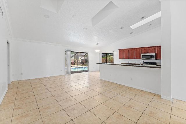 2057 Amesbury Circle, Wellington, FL 33414