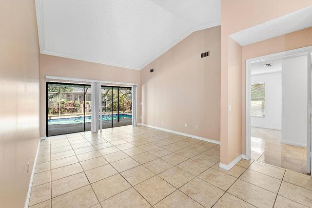 2057 Amesbury Circle, Wellington, FL 33414