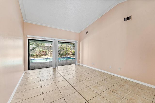 2057 Amesbury Circle, Wellington, FL 33414