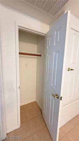 3327 Erva Street 123, Las Vegas, NV 89117