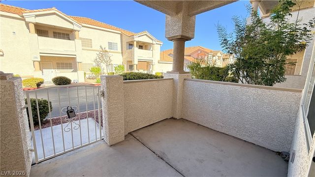3327 Erva Street 123, Las Vegas, NV 89117