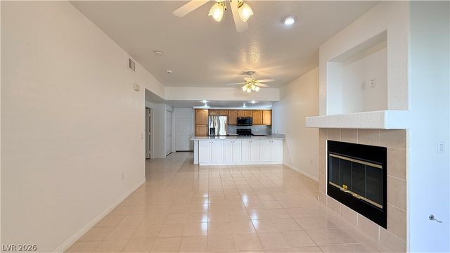 3327 Erva Street 123, Las Vegas, NV 89117