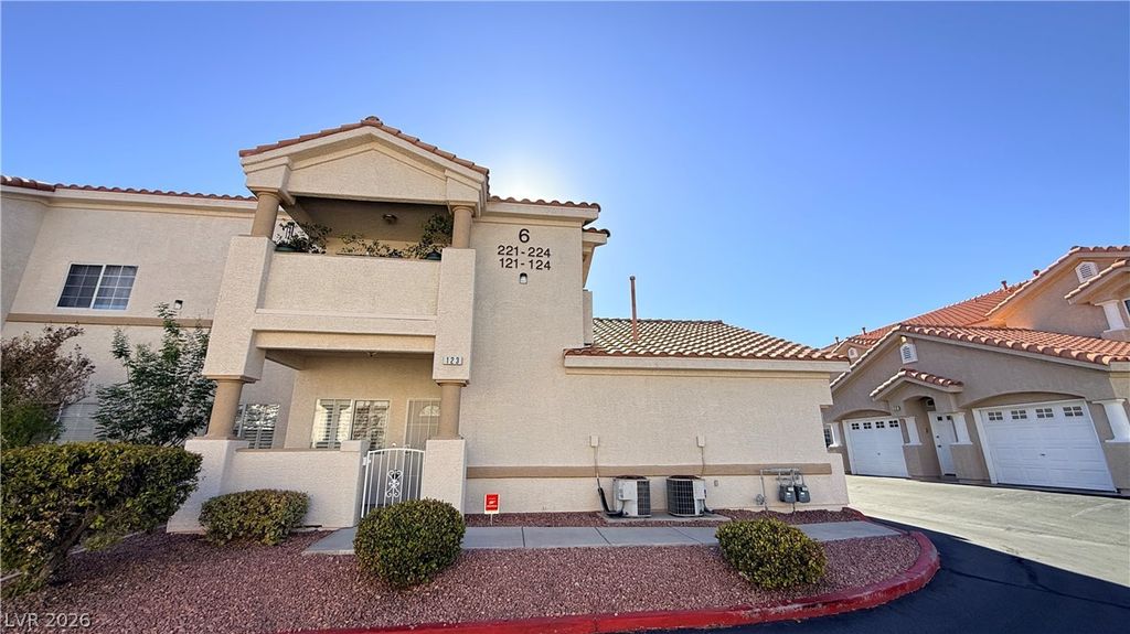 3327 Erva Street 123, Las Vegas, NV 89117