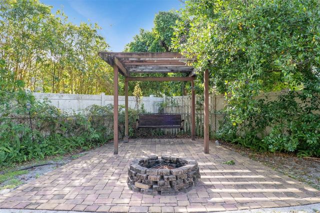 606 ELLSWORTH STREET, Altamonte Springs, FL 32701