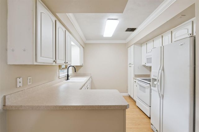 606 ELLSWORTH STREET, Altamonte Springs, FL 32701