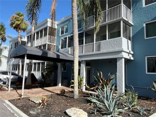 2700 COCONUT BAY LN LANE 4111, Sarasota, FL 34237