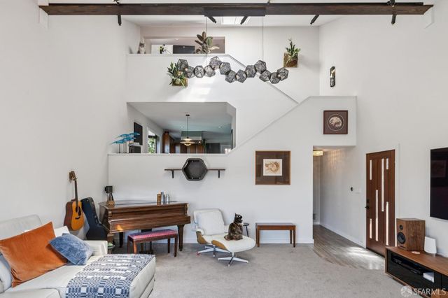 117 Lake Street, Brisbane, CA 94005