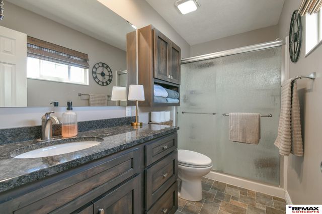 1631 Annette Lane, Lincoln, NE 68512