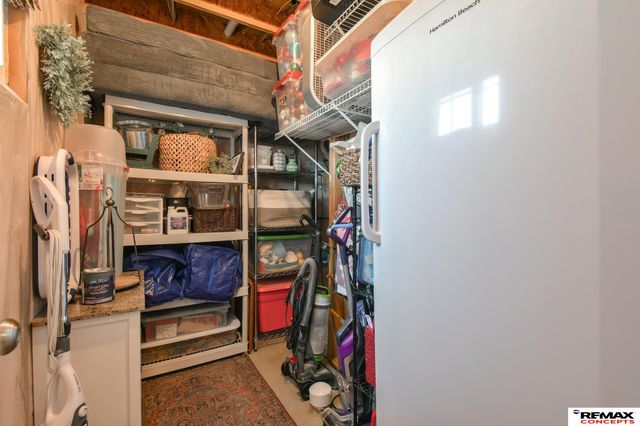 1631 Annette Lane, Lincoln, NE 68512