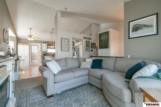 1631 Annette Lane, Lincoln, NE 68512