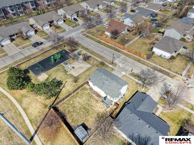 1631 Annette Lane, Lincoln, NE 68512