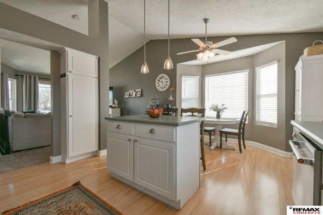 1631 Annette Lane, Lincoln, NE 68512