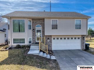 1631 Annette Lane, Lincoln, NE 68512