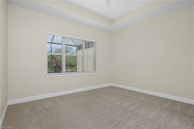 7162 Dominica DR, Naples, FL 34113