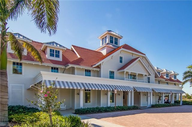 7162 Dominica DR, Naples, FL 34113