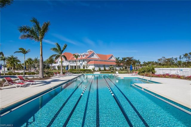 7162 Dominica DR, Naples, FL 34113