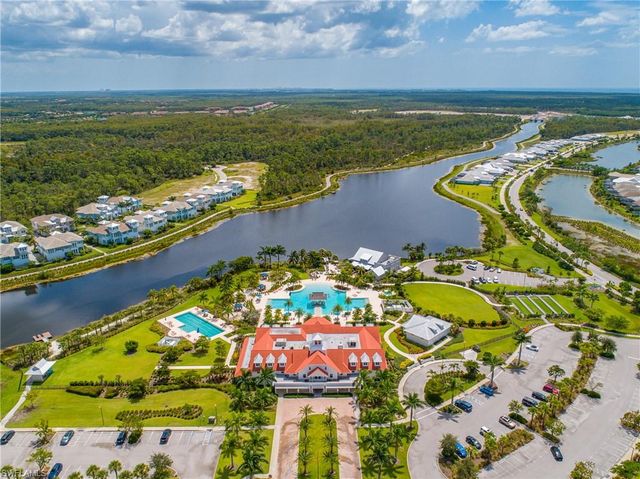 7162 Dominica DR, Naples, FL 34113