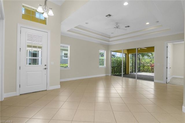7162 Dominica DR, Naples, FL 34113