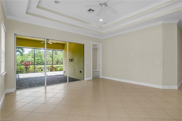7162 Dominica DR, Naples, FL 34113