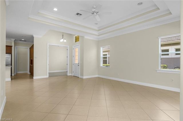 7162 Dominica DR, Naples, FL 34113