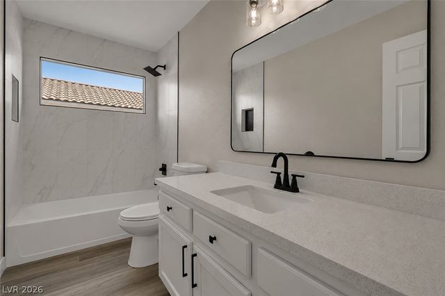1949 Sondrio Drive, Las Vegas, NV 89134