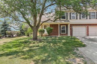 2547 College Hill Circle 404, Schaumburg, IL 60173