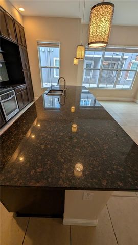 584 SCOTIA PLACE, Orlando, FL 32806